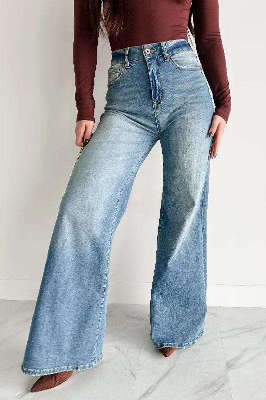 Mickie Special A High Rise Wide Leg Jeans (Medium)