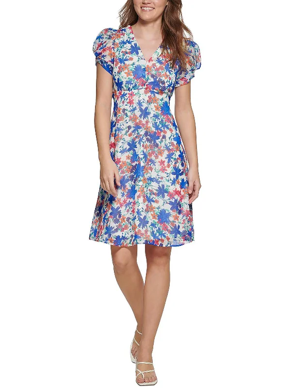 Womens Floral V-Neck Shift Dress